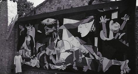 Tranh Guernica, tác phẩm nổi tiếng của họa sĩ Pablo Picasso, biểu tượng chống chiến tranh